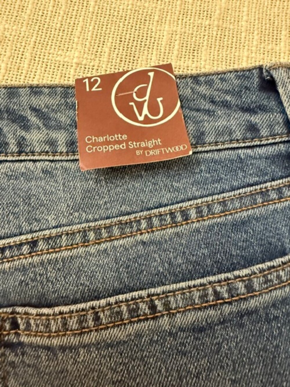 Driftwood Charlotte Cropped Straight Blue Jeans Floral Embroidered Size 12 NWT - Picture 5 of 6